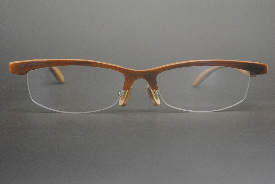 オーダーメイド眼鏡フレーム　竹フレームの写真
