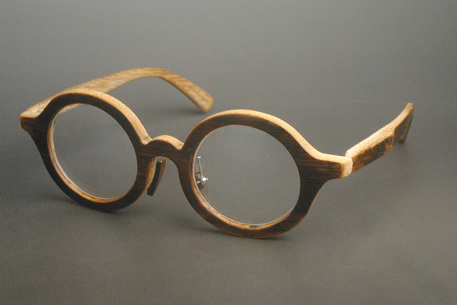 オーダーメイド眼鏡フレーム　図面竹フレームの写真