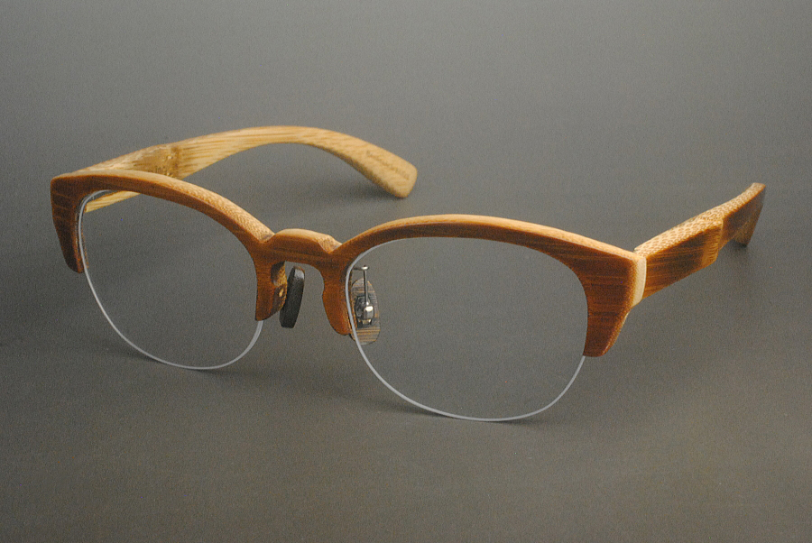 オーダーメイド眼鏡フレーム　竹フレームの写真