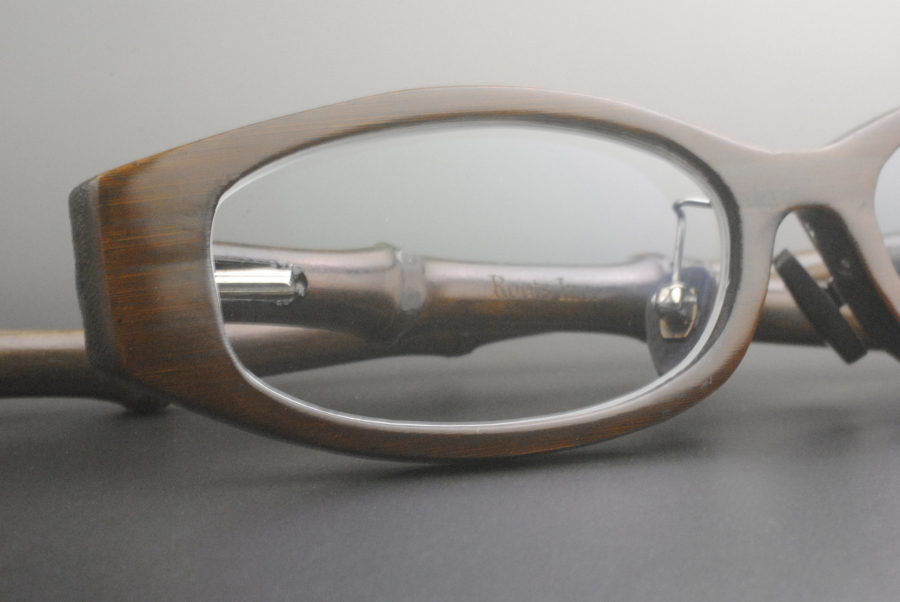 根竹製オーダメイドメガネの写真