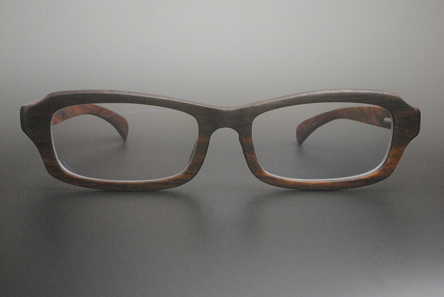 オーダーメイド眼鏡フレーム　インディアンローズ＆カナリーウッド製の写真