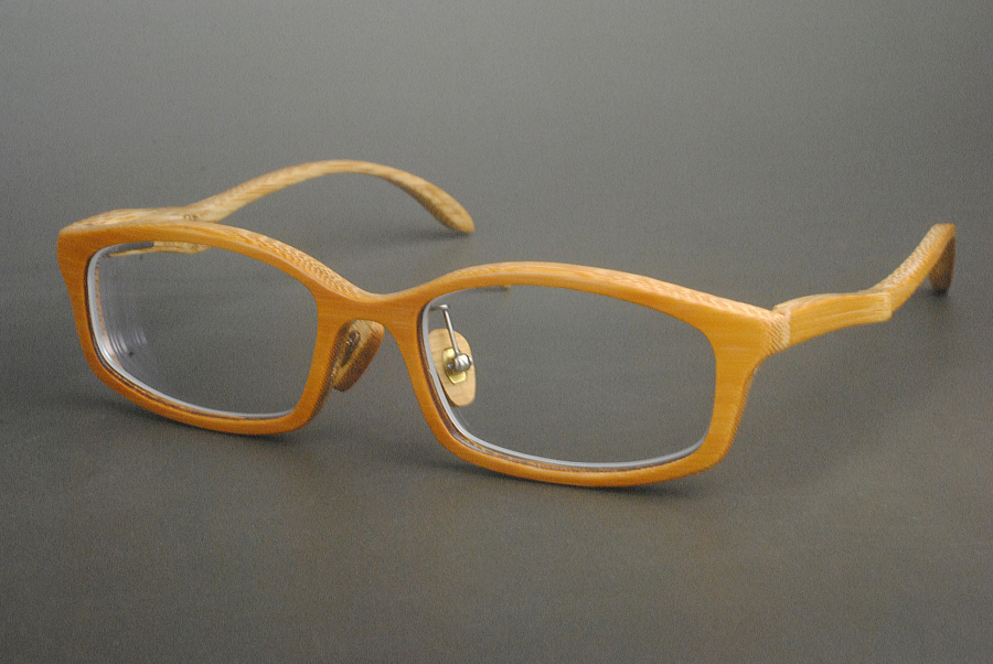 オーダーメイド眼鏡フレーム　竹製フレームの写真（1）